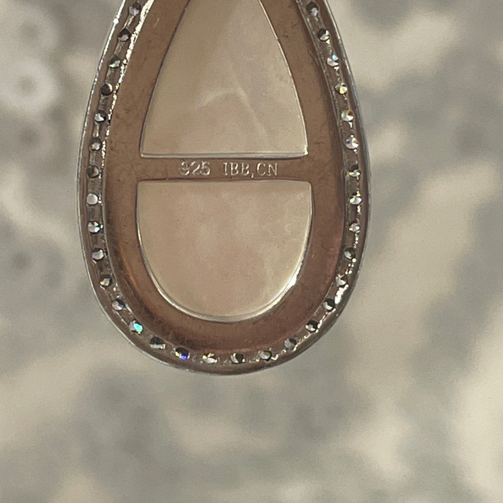 Elegant 925 Silver, mother of pearl teardrop surrounded by diamonds Earrings - Picture 6 of 6
